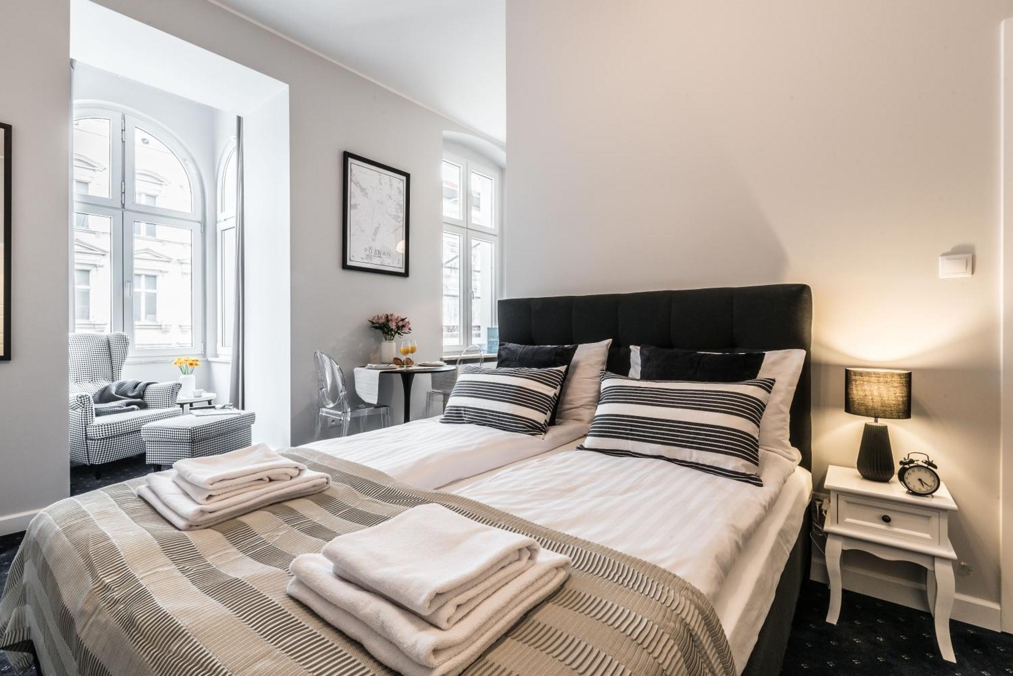 Serenity Aparthotels - Old Town Poznan By Friendly Apartments Esterno foto